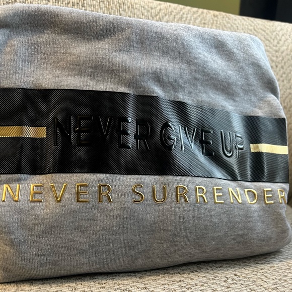 💸 PF Never Never Drawstring Hoodie 😎 - Picture 3 of 6
